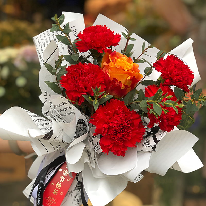 Papel de regalo con flores de piel de vaca estilo periódico retro MYHC-21