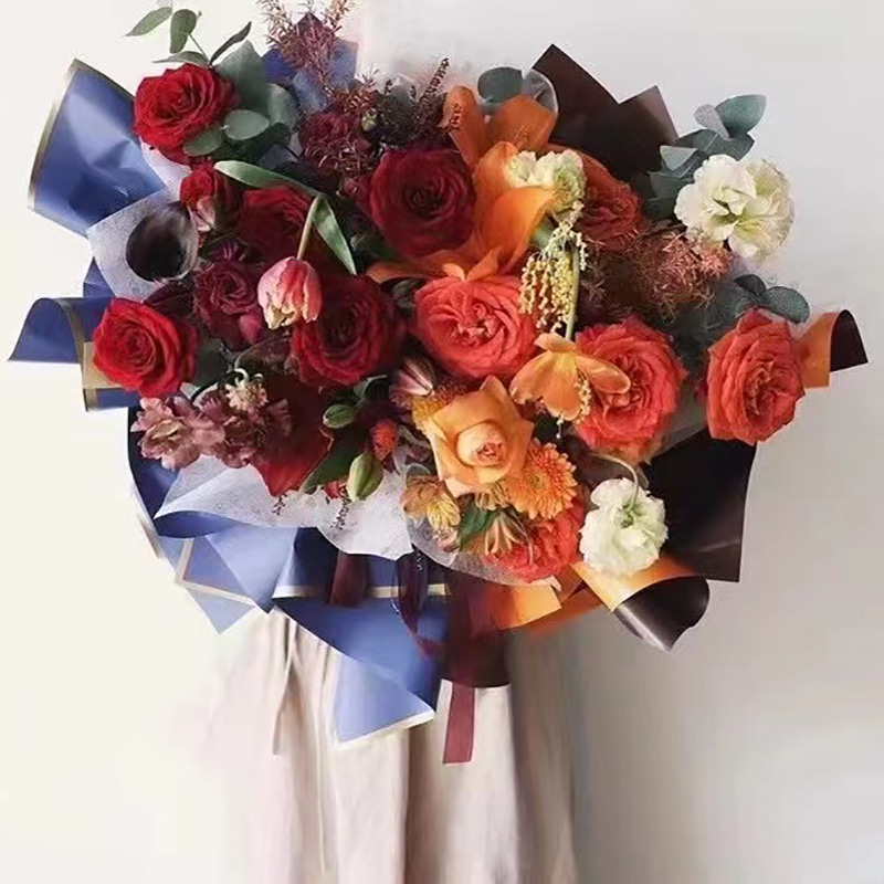 Papel de regalo de flores con película nacarada sólida con borde dorado MYHC-27