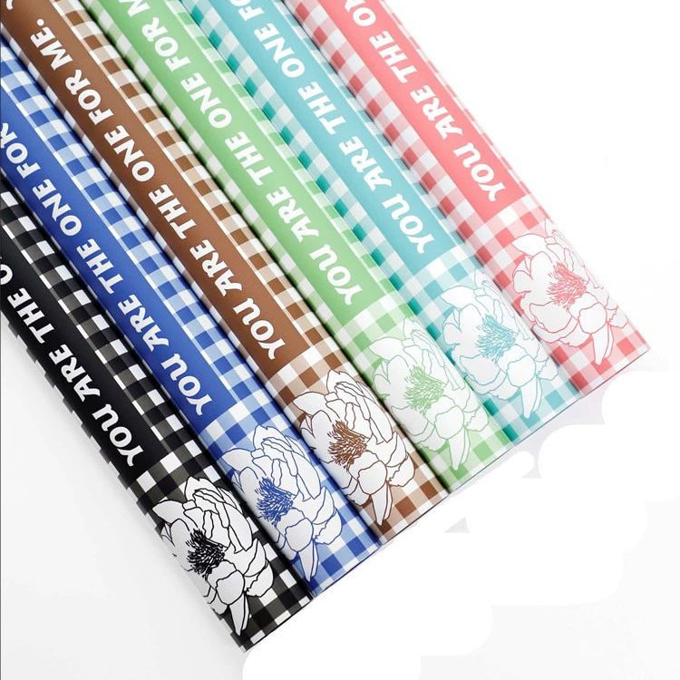 Papel de regalo de flores de piel de vaca estilo periódico de una cara MYHC-41