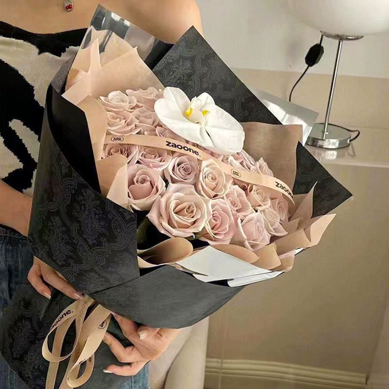 Papel de regalo de flores de algodón monocromático con estampado en relieve MYHC-56