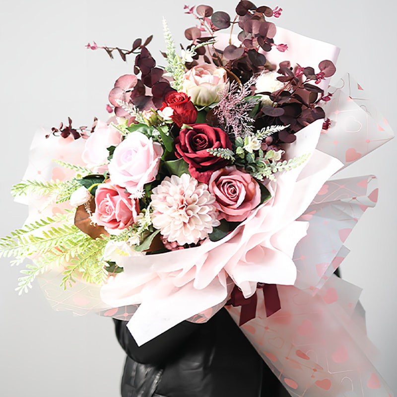 Película de embalaje de flores transparente con patrón de cuadros de amor monocromático MYHC-60