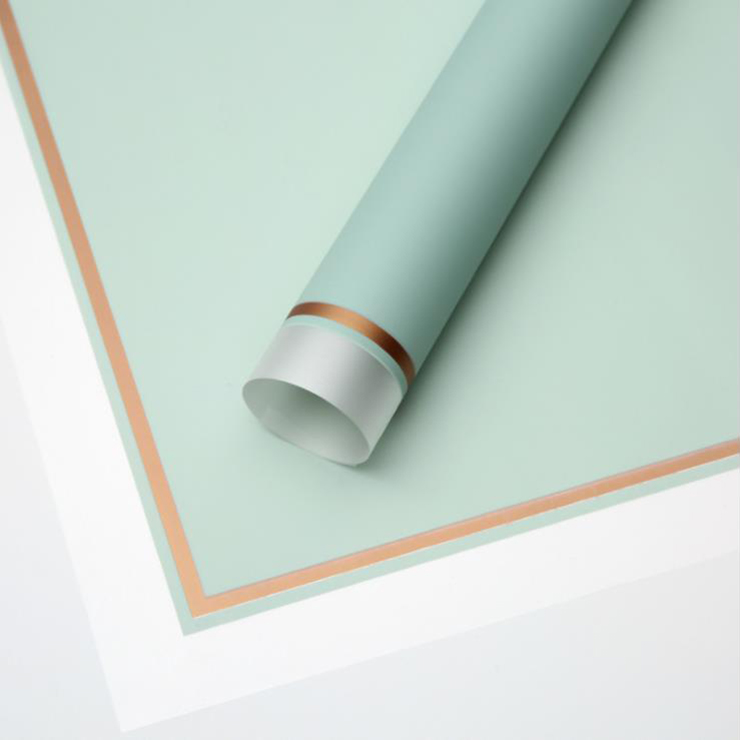MYHC-61 Borde blanco con borde dorado Película mate Papel de regalo de flores mate
