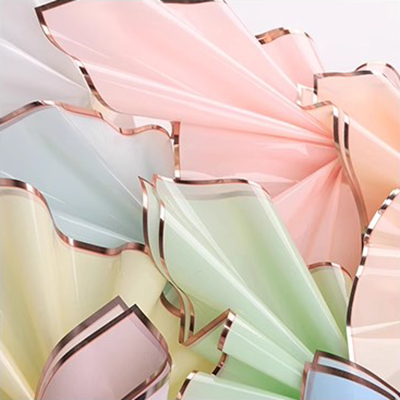 MYHC-72 Película de luz de agua con borde dorado de color sólido Película de embalaje de flores transparente