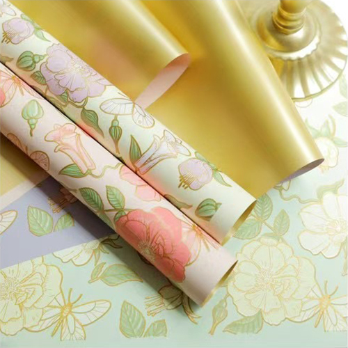 MYHC-76 Papel de regalo de flores con película nacarada y patrón de camelia vintage con bordes dorados