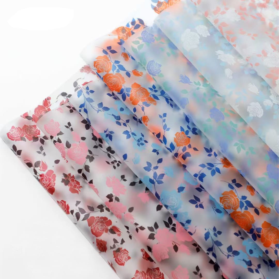 MYHC-79 Película para embalaje de flores transparente, bicolor, con estampado de rosas