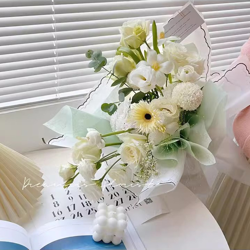 Papel de regalo de flores con película de gelatina de pétalos