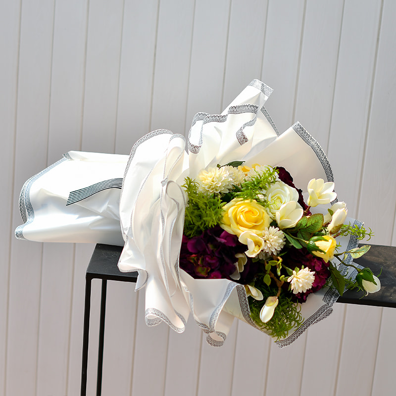 Papel de regalo de flores mate de encaje