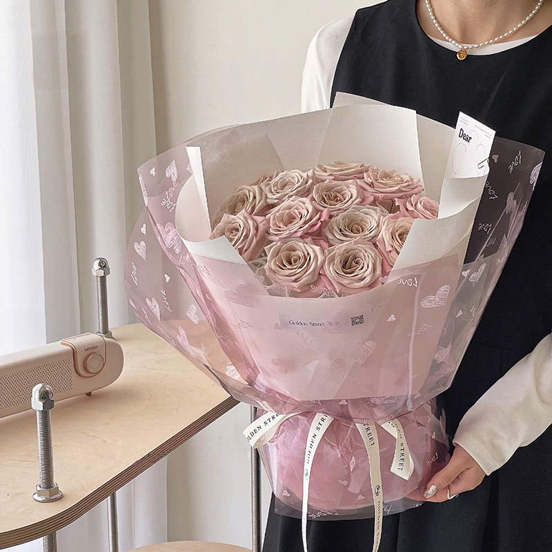 La prenda impermeable floral del papel de empaquetado del diseño de la impresión del amor espesó el solo lado cubierto
