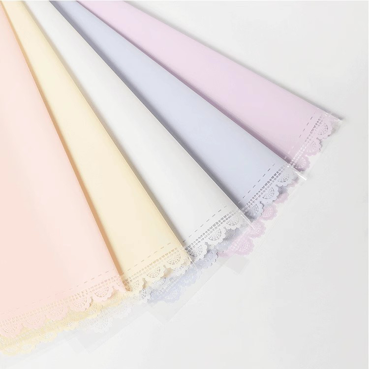 Papel envuelto en encaje impermeable engrosado de plástico