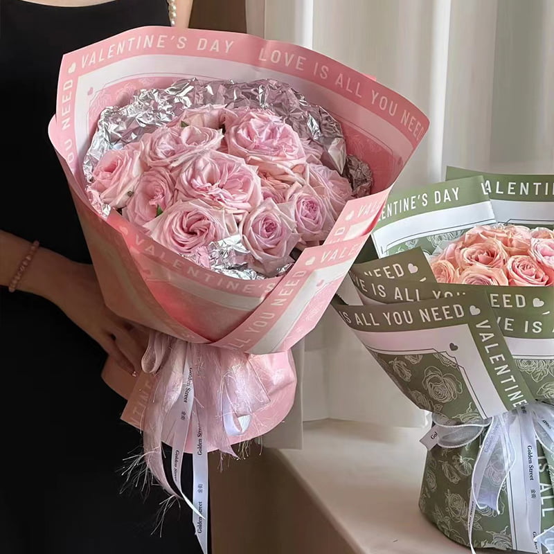 Papel de regalo de flores con patrón de rosas