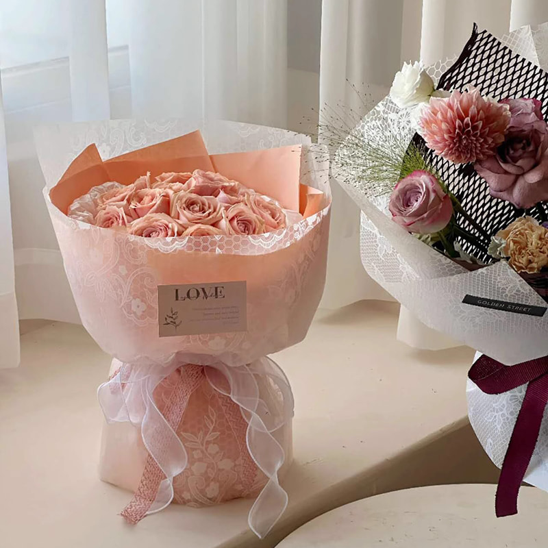 Papel de regalo de flores Nuosha en varios patrones y estilos.