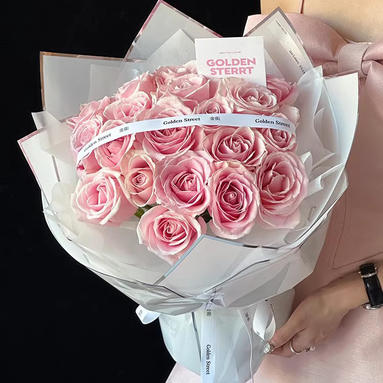 Papel de regalo de flores con película brillante al agua de iones de plata