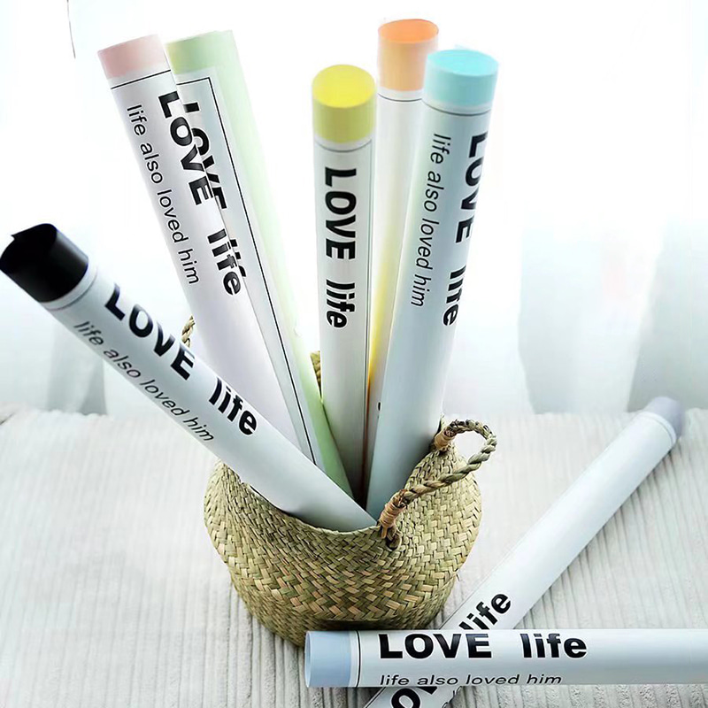 Papel de regalo de flores con letras suaves