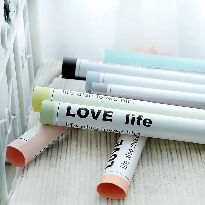 Papel de regalo de flores con letras suaves