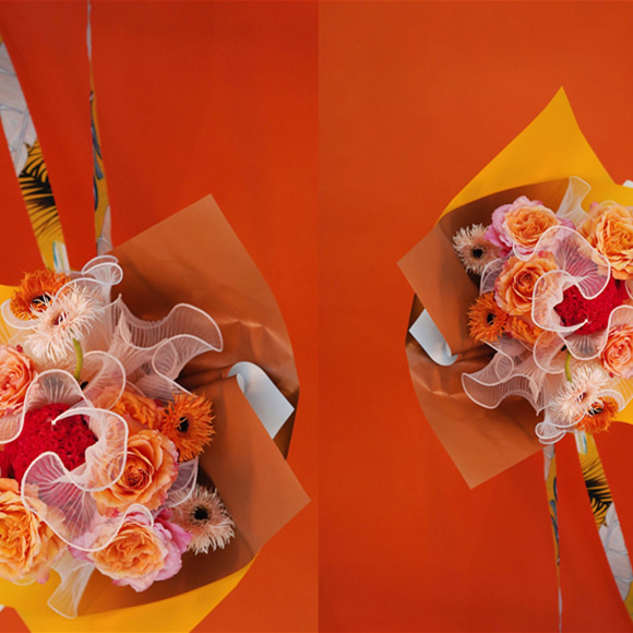 Papel de regalo de ramo de flores degradado premium