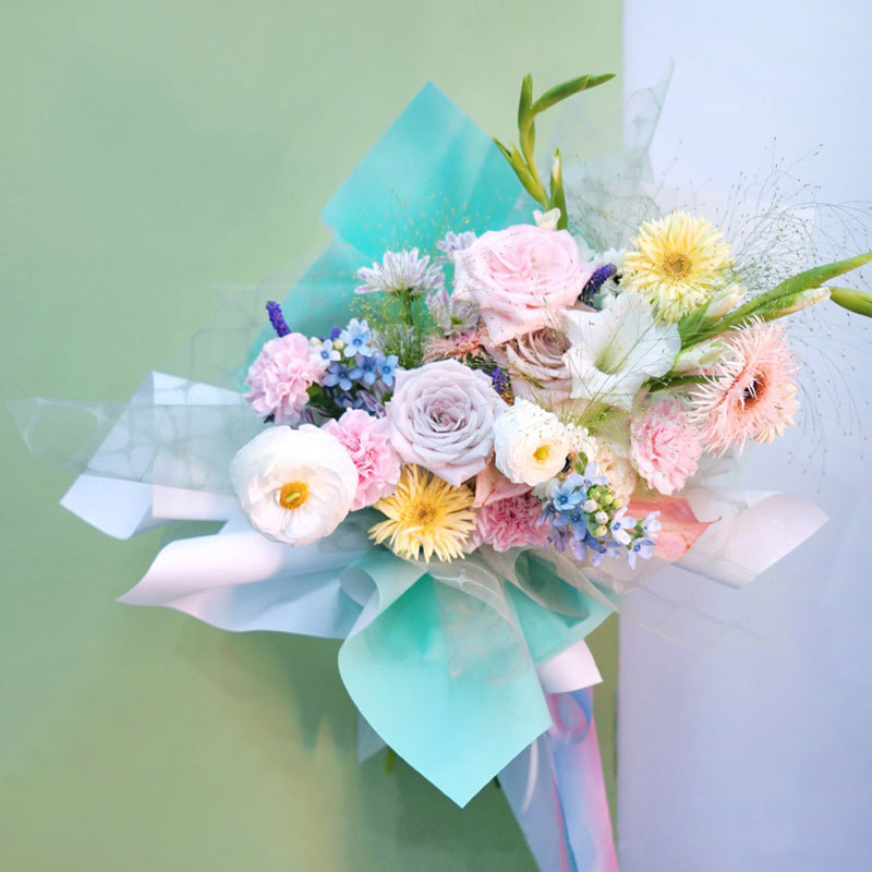 Papel de regalo de ramo de flores degradado premium